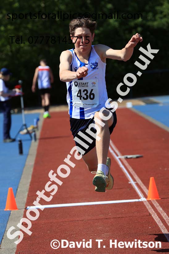 Mens under-17s triple jump, 2025 North Eastern Track and Field Champs., Shildon, County Durham. Photo: David T. Hewitson/Sports for All Pics
